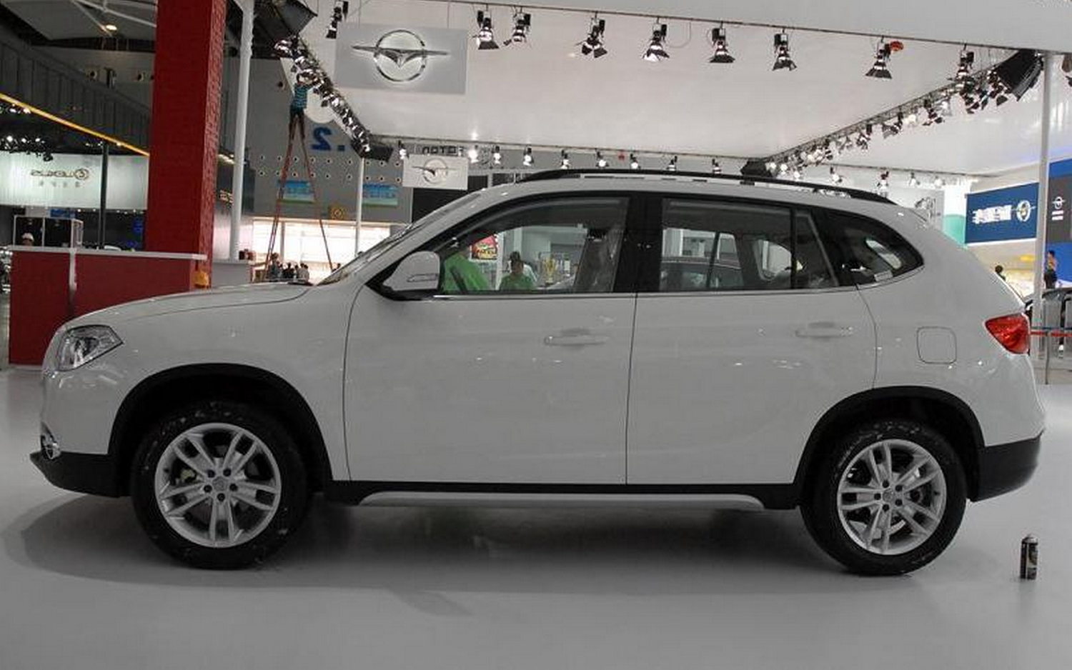 Brilliance V5 AT 2017 | SUV Drive